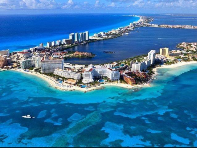 Terreno en Venta en Isla Dorada Canc?n Quintana Roo