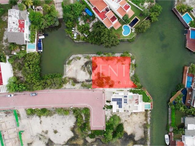 Terreno en venta en Isla Dorada Residencial en Canc?n