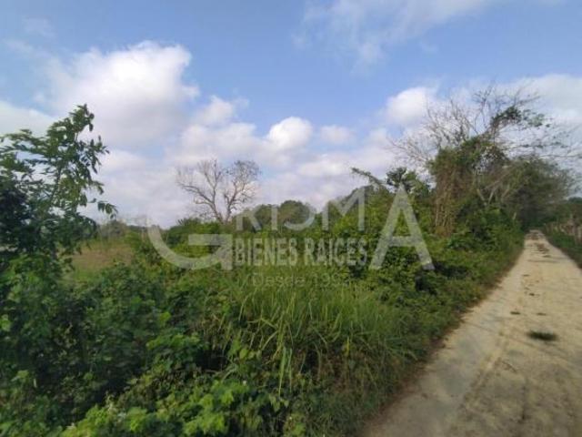 TERRENO EN VENTA EN JUANA MOZA