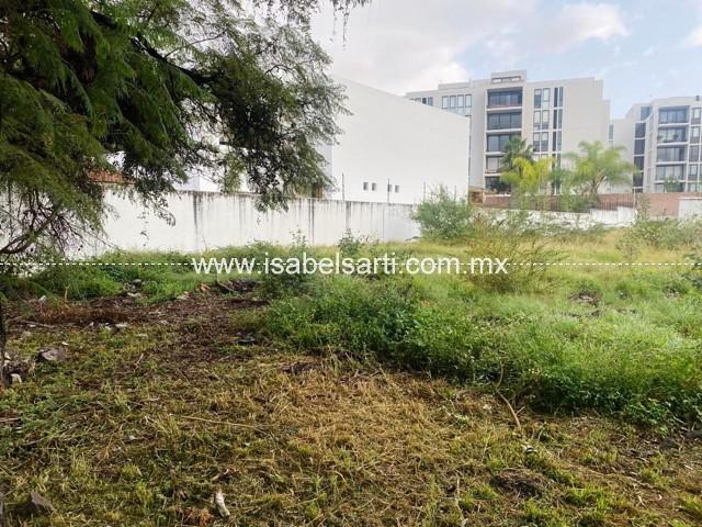 TERRENO EN VENTA EN JURICA