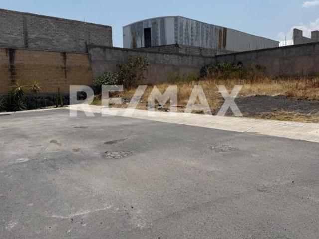 TERRENO EN VENTA EN JURIQUILLA 4