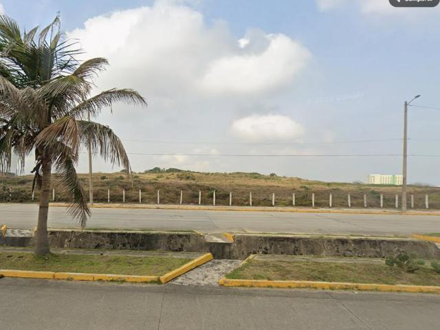 Terreno en venta en Javier Anaya Villaz?n, Coatzacoalcos, Veracruz