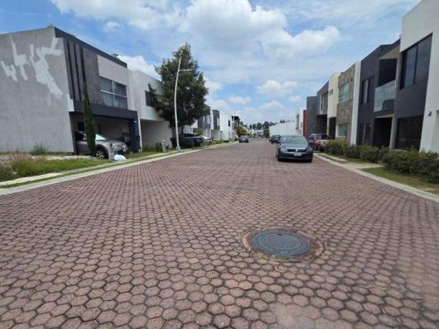 Terreno en venta en La Antigua Cementera cerca de Galerías Serdán zona norte