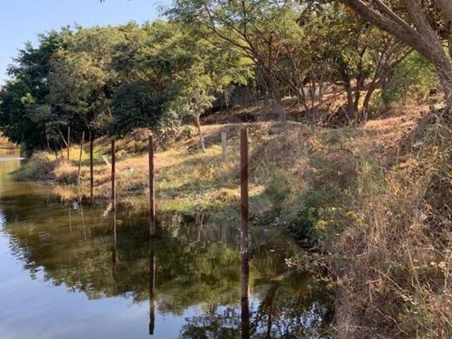 Terreno en venta en La bugambilia conocido como los Robles cerca club de la U de G