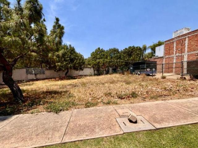Terreno en venta en La Cima de Zapopan dentro de coto