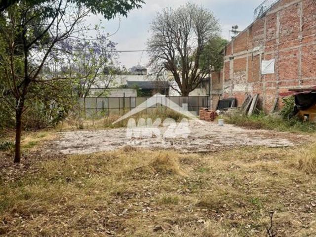 Terreno en venta en la Colonia Las Aguilas