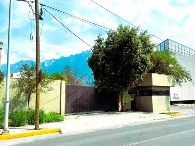Terreno en venta en La Fama, Santa Catarina