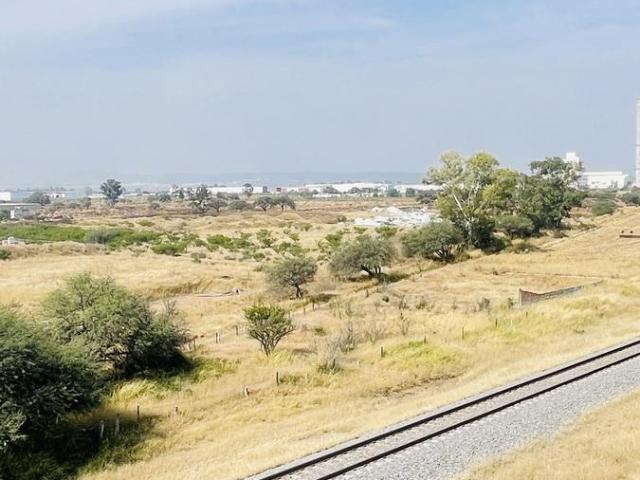 Terreno en Venta en La Griega, Qro, 20 ha con Pozo, V?a F?rrea y Gasoducto. GPS