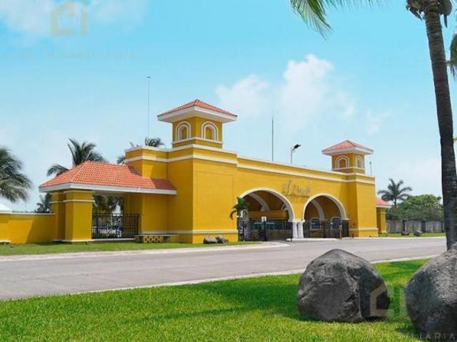 Terreno en Venta en la Isla 1 del Fraccionamiento El Dorado Residencial y Marina