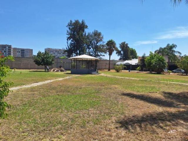 Terreno en Venta en La Tijera