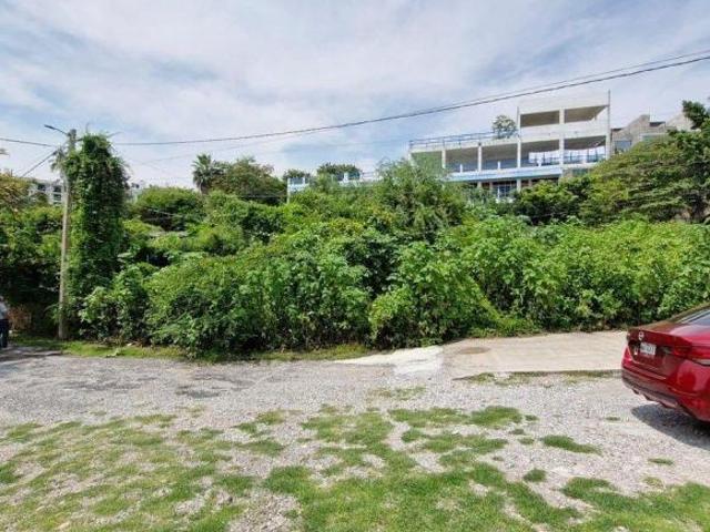 Terreno en Venta en Lago de Tequesquitengo