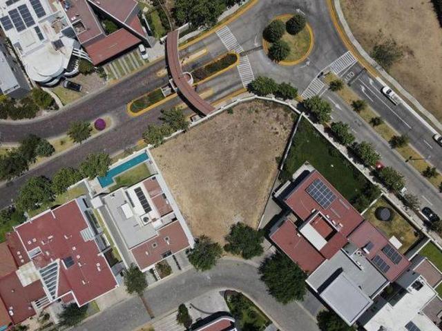 Terreno en venta en Las Cumbres Residencial, Zapopan | 833 m² en Coto Andes