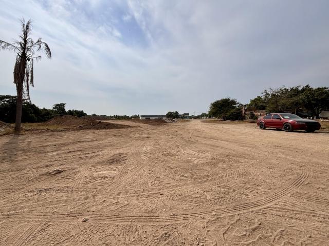 Terreno en Venta en Las Juntas, con alto flujo vehicular en Puerto Vallarta