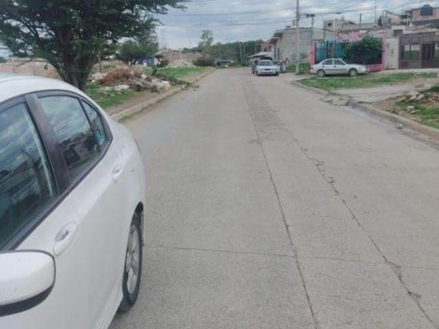 Terreno en venta en León, Guanajuato, colonia Convive