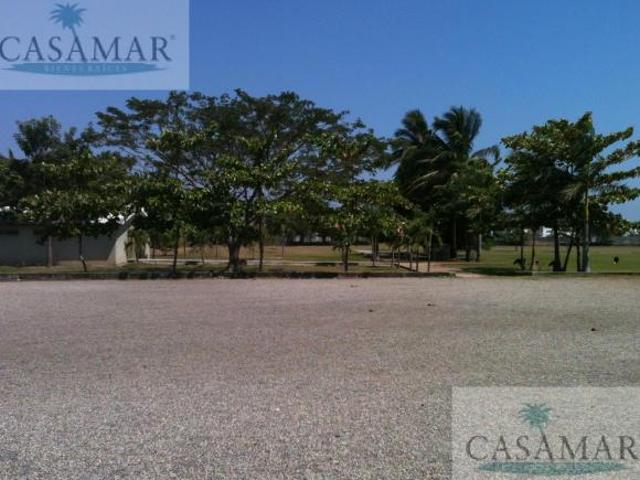 TERRENO EN VENTA EN LLANO LARGO
