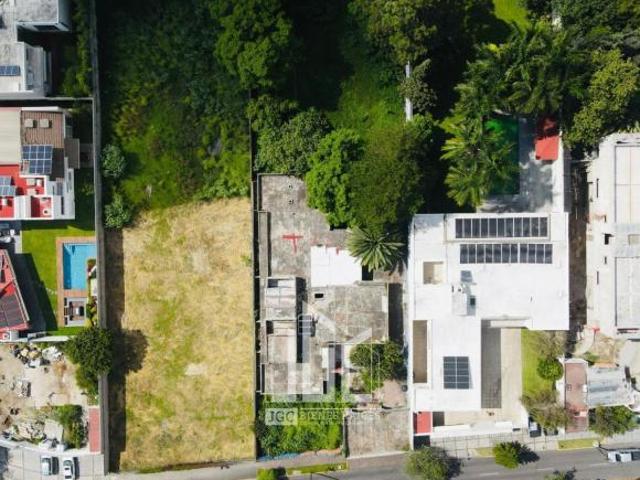 TERRENO EN VENTA EN LOMAS DEL VALLE