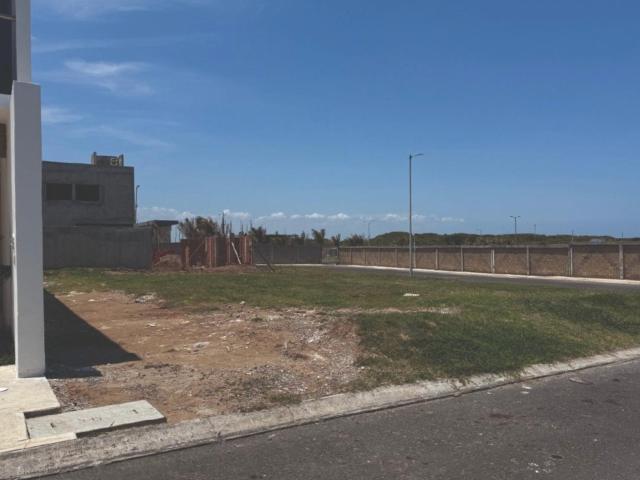 TERRENO en VENTA en Lomas del Mediterr?neo