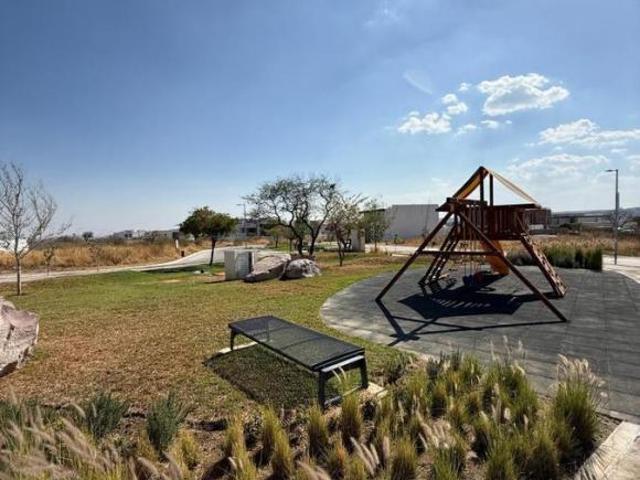 Terreno en venta en Lomas del Molino Super oportunidad