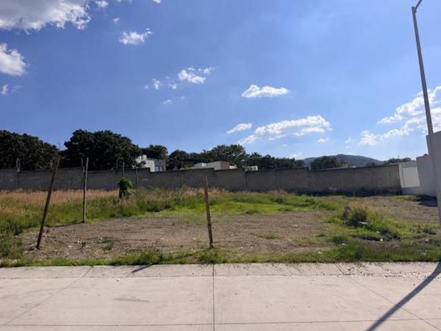 Terreno en Venta en los robles