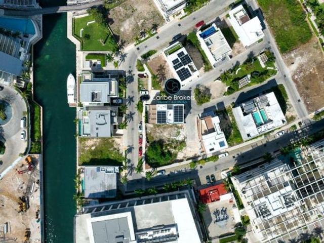 Terreno en Venta en Puerto Cancún | Marina Residencial