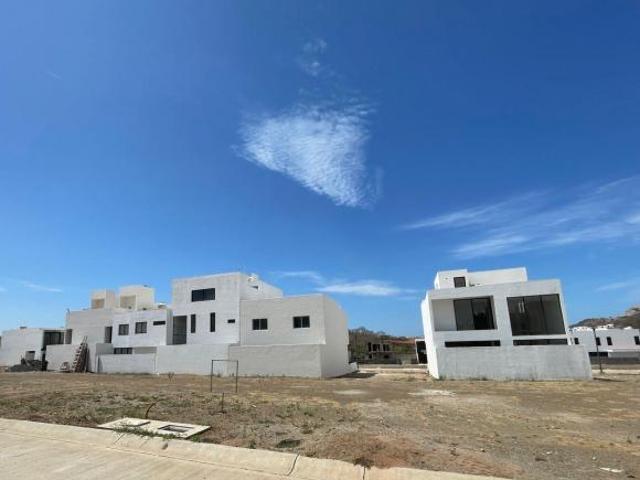 TERRENO EN VENTA EN PACIFICO HILLS