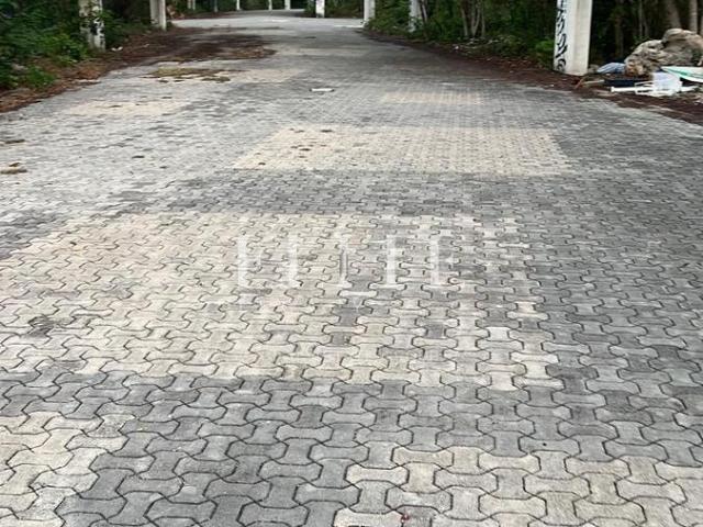 Terreno en Venta en Paseo La Joya