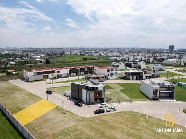 Terreno en venta en parque Volcanes, Lomas de Angelópolis