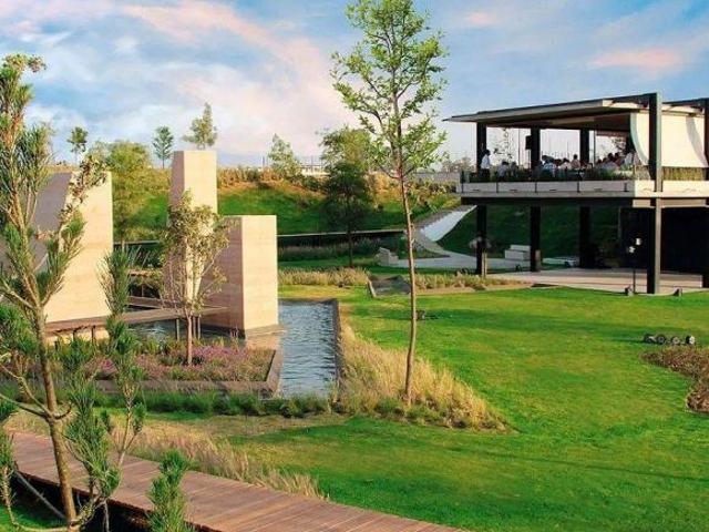 Terreno en venta en PARQUES VALLARTA RESIDENCIAL