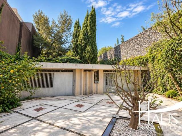 Terreno en Venta, en Pedregal