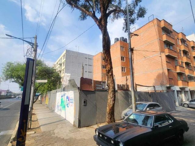 Terreno en venta en Portales Oriente con uso de suelo mixto para 10 niveles