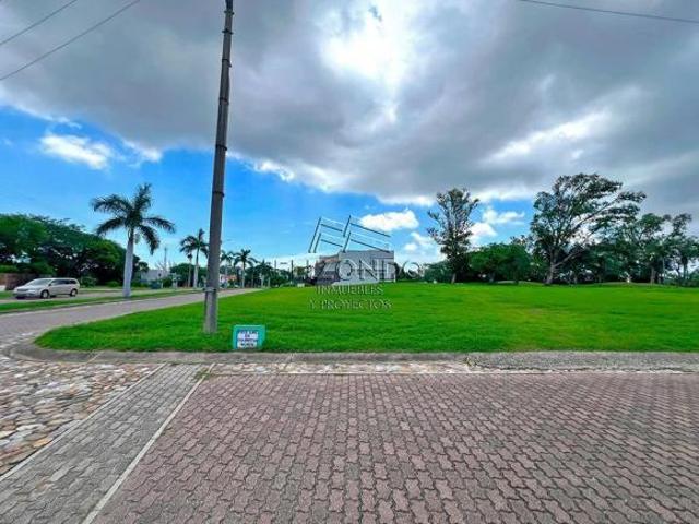 TERRENO EN VENTA EN PRIMERA ETAPA, FRACC. LAGUNAS DE MIRALTA, $3&apos 500,000