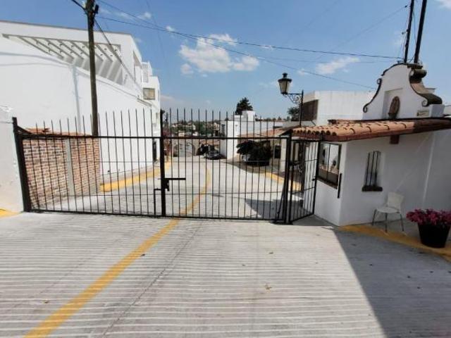 Terreno en venta en privada con vigilancia en Lomas de Tecamachalco, Huixquilucan
