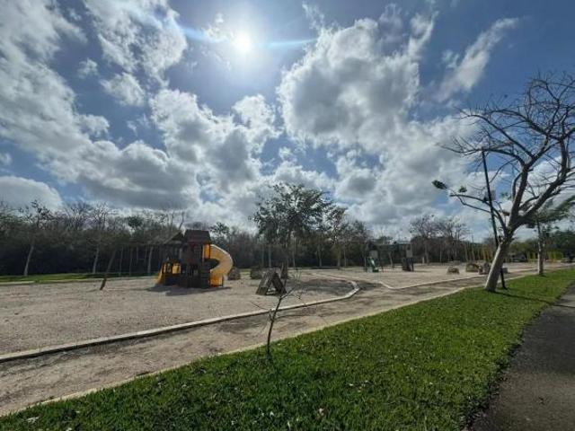 terreno en venta en privada parque caucel merida yucatan