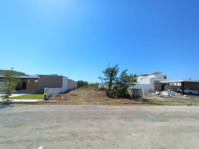 TERRENO EN VENTA EN PRIVADA RESIDENCIAL, DZITYA