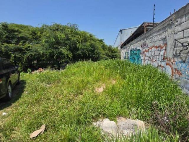 TERRENO EN VENTA EN PROL. B. QUINTANA, QRO