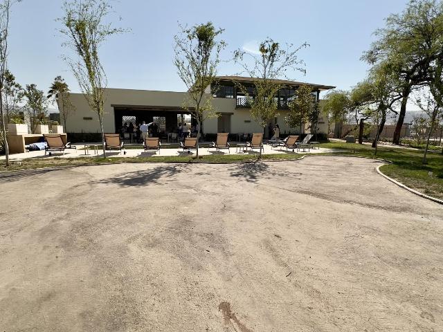 Terreno en Venta en Quer?taro palmas zona Residencial