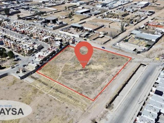 TERRENO EN VENTA en Quinta Montecarlo esquina comercial