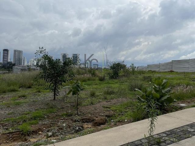 Terreno en Venta en Residencial Alcatraces, Bosque, Huixquilucan
