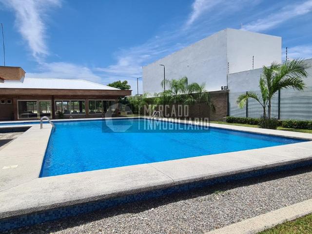 Terreno en venta en residencial con seguridad alberca y casa club