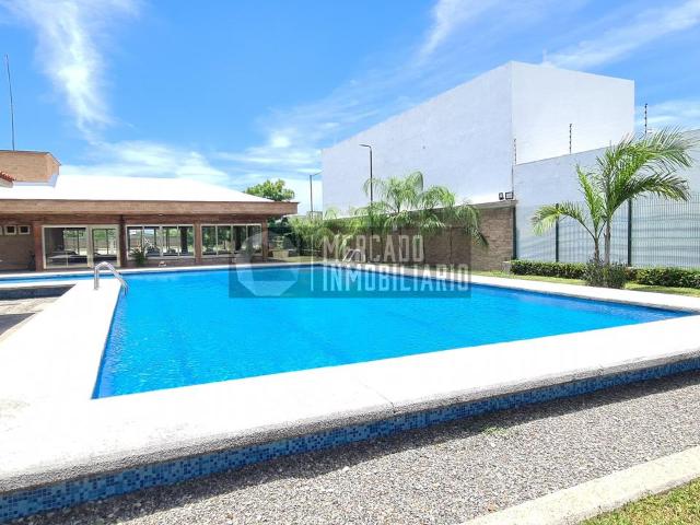Terreno en venta en residencial con seguridad alberca y casa club