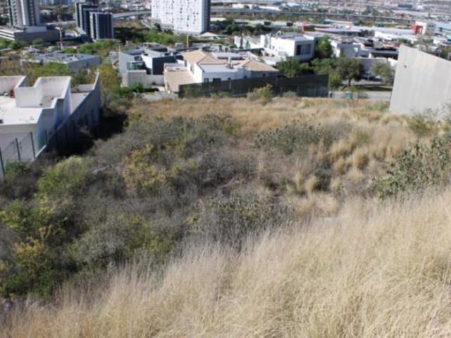 Terreno en Venta en Residencial Cordillera en Santa Catarina