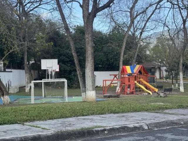 Terreno en Venta en Residencial Hacienda Santiago