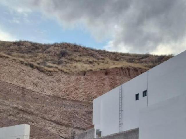 TERRENO EN VENTA EN SAN CHARBEL FRENTE A PARQUE