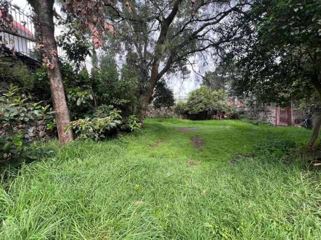 Terreno en Venta en San Lucas Xochimanca