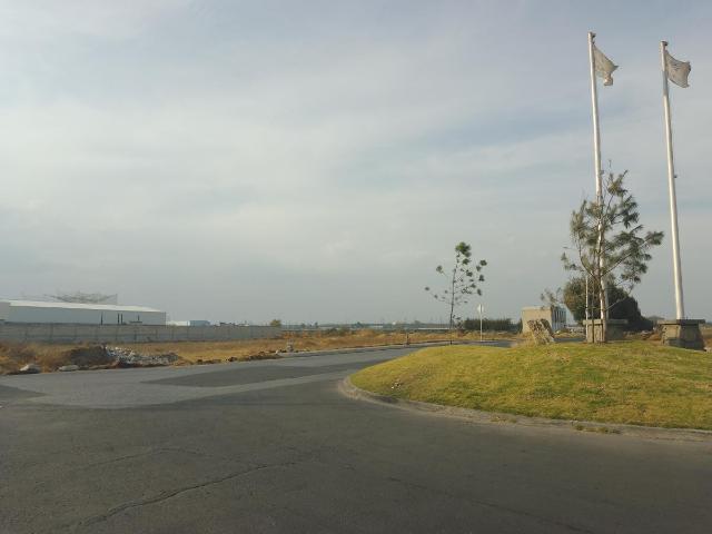 Terreno en venta en San Miguel Totocuitlapilco, Metepec, México