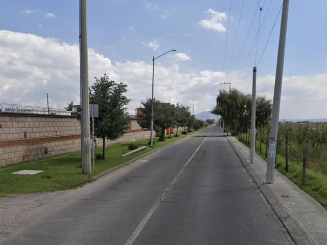 Terreno en venta en San Miguel Totocuitlapilco, Metepec, México
