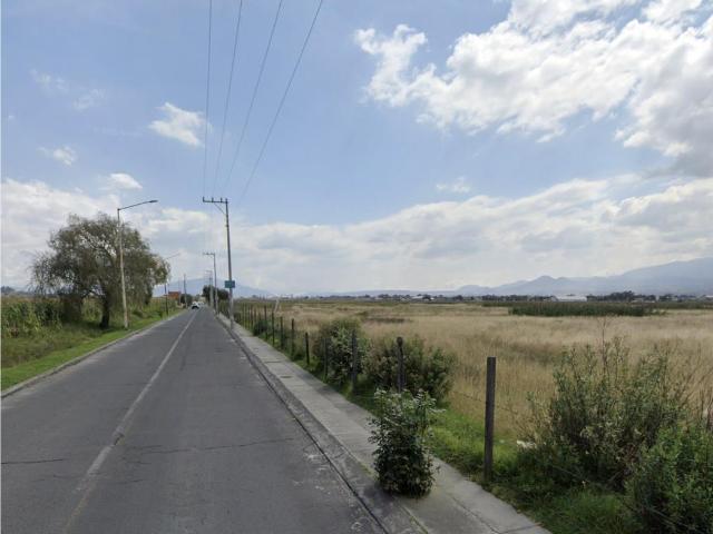 Terreno en venta en San Miguel Totocuitlapilco, Metepec, México