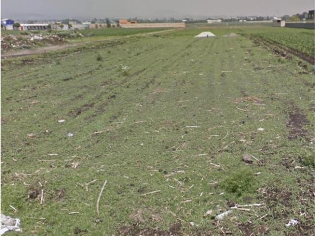 Terreno en venta en San Miguel Totocuitlapilco, Metepec, México