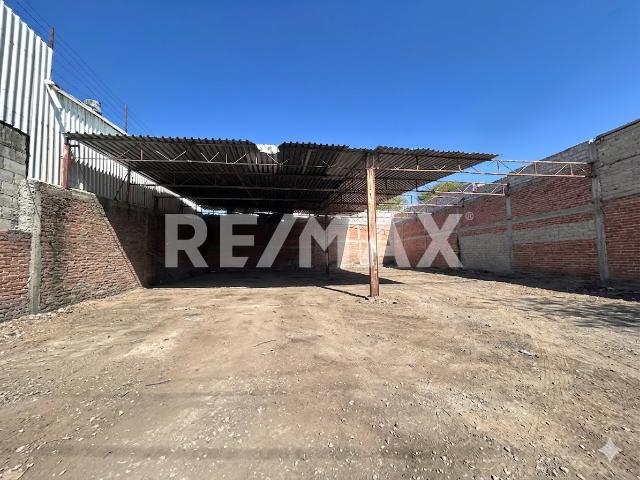 Terreno en Venta en San Pablo Querétaro. Uso Habitacional. Zona muy urbanizada