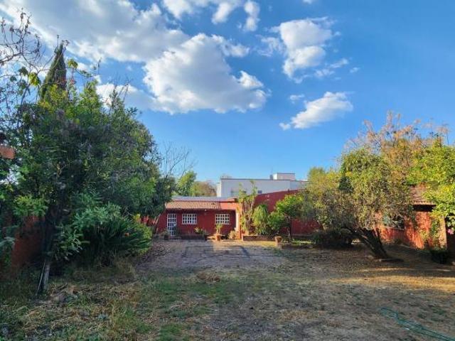 Terreno en Venta en Santa María de Guido a unos pasos de la Plaza Principal